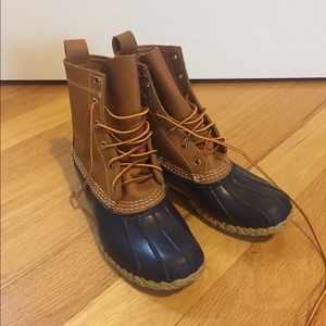 L.L BEAN - Women’s L.L Bean Boots, 8” Size 6